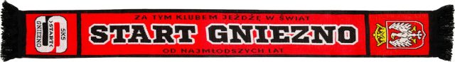 Szaliki dziane z frędzlami