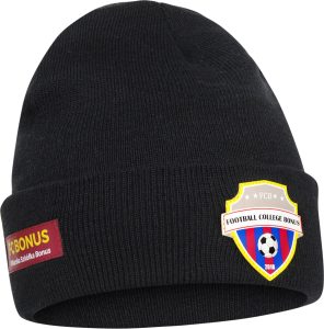 Czapka zimowa + dwie aplikacje Czapka zimowa + dwie aplikacje